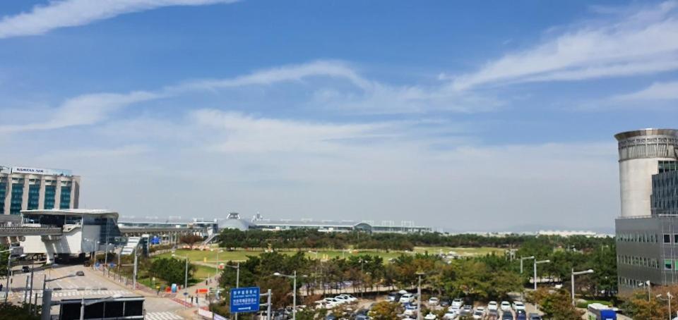 Treehouse Aparthotel Incheon Exterior photo